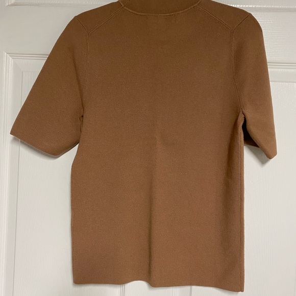 New Without Tags BR Standard Top Size Medium - Picture 5 of 6